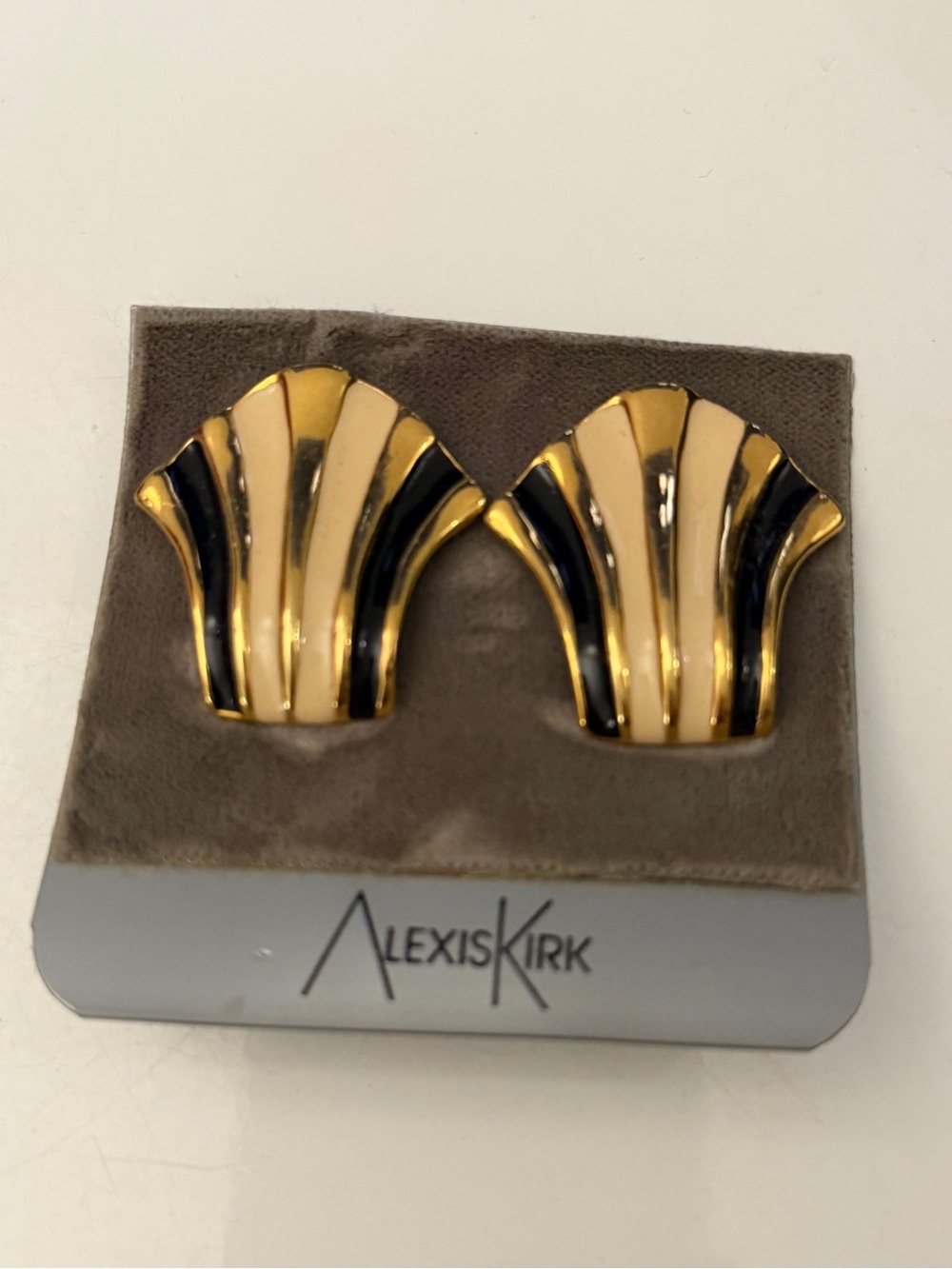 Alexis Kirk Deadstock Vintage Clip On Earrings